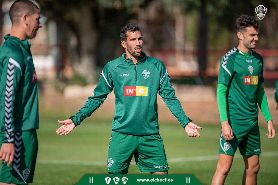 El jugador del Elche Tekio durante un entrenamiento en la temporada 19/20 - Sonia Arcos Elche C.F.